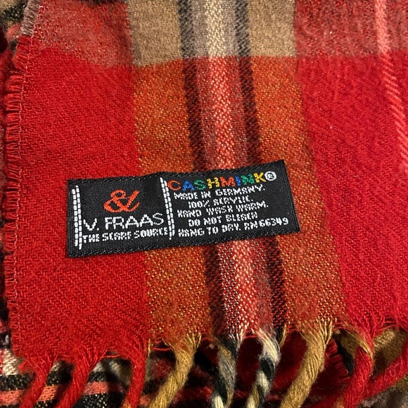 V.Fraas, Cashmink, Red Plaid, Winter Scarf - Picture 3 of 3